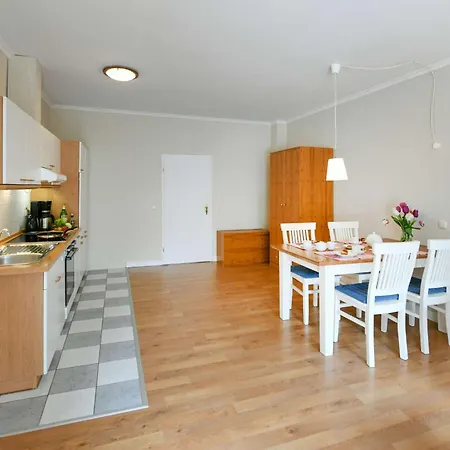 Haus Am Hövt - 16 Goehren (Ruegen)